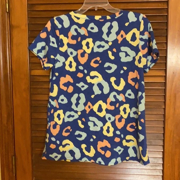 NEW Multicolor Top - Picture 4 of 4